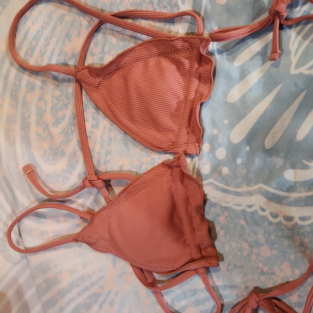 Pink Bikini - Picture 7 of 7
